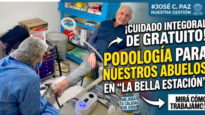 Abuelo sonriendo mientras recibe atención de podología gratuita en La Bella Estación. Esta es la realidad que construimos juntos en José C. Paz: dignidad y salud para quienes más lo necesitan. #GestiónMarioIshii #InclusiónSocial