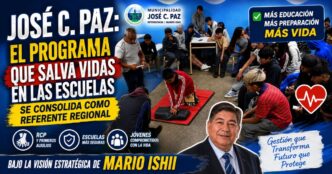Estudiantes de la Escuela Secundaria 36 de José C. Paz participando en un taller de RCP y primeros auxilios, parte de la gestión educativa y sanitaria de Mario Ishii.