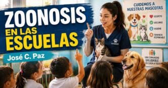 Zoonosis en José C. Paz brinda una jornada educativa en una escuela con alumnos aprendiendo sobre el cuidado de mascotas, perros, gatos y tenencia responsable.
