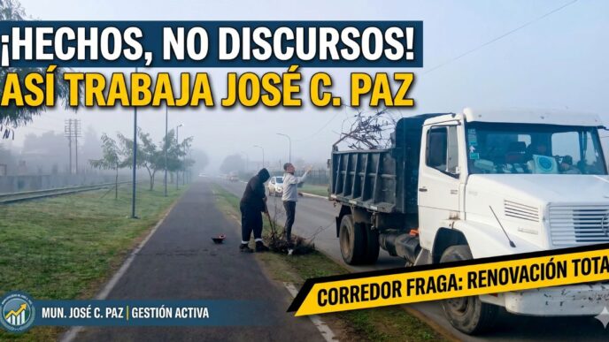 Trabajadores municipales y camiones realizando la limpieza y puesta en valor de los espacios verdes en José C. Paz, sobre el corredor aeróbico de la calle Fraga.